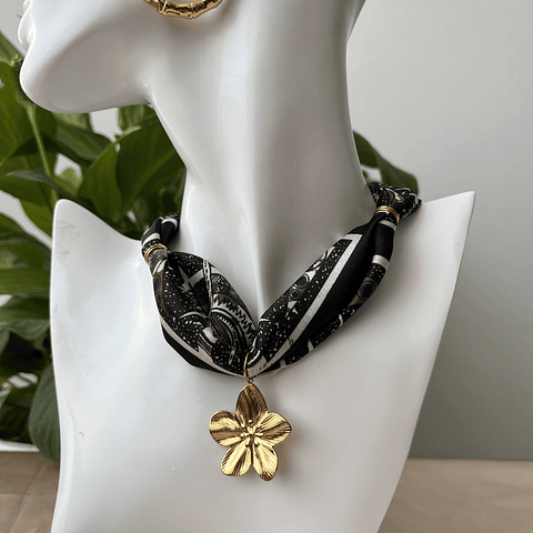 Collar Pañuelo 