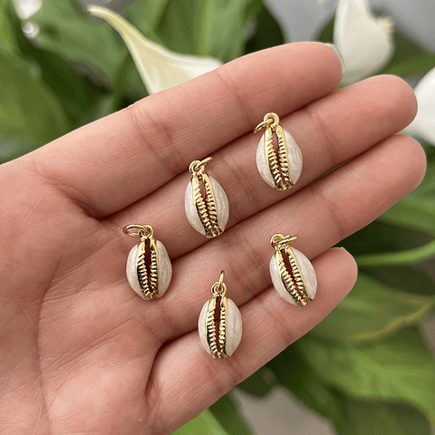 Colgante Conchita Abierta Esmaltada | Baño de oro 18k