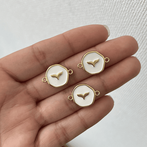 Conector Cola de Ballena Esmaltada Blanca | Baño de oro 18k