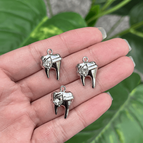 Colgante Diente | y2k