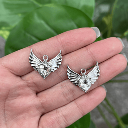 Colgante Corazón Con Alas | Y2K