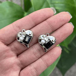 Colgante Corazón Negro con Perla | Y2K