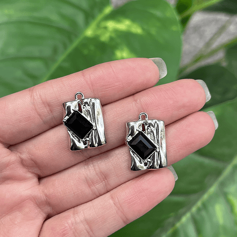 Colgante Rectangulo Con Cristal Negro | Y2K