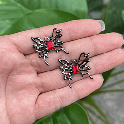 Colgante Mariposa Negra Con Cristal Rojo | Y2K