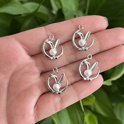 Colgante Conejo Con Perla | Y2K