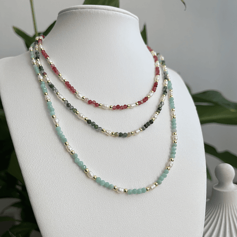 Collares Piedras Naturales Facetadas con Perlas del rio | Baño de oro 18k