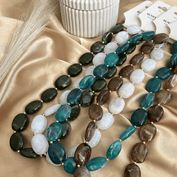 Collares de Acrílico Ovalado 