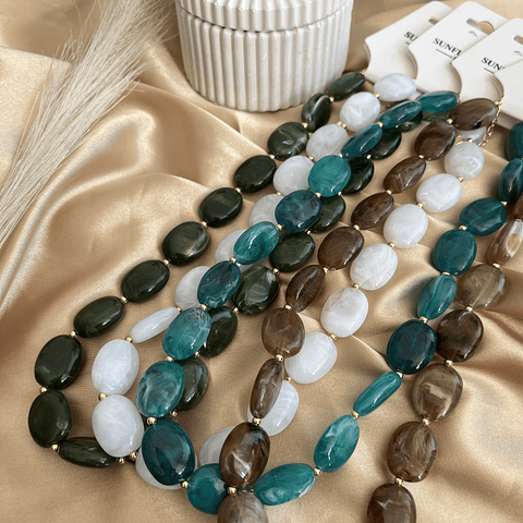 Collares de Acrílico Ovalado 
