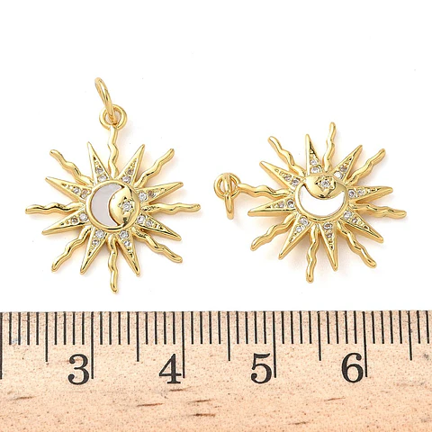 Colgante Sol con Luna de Nacar | Baño de oro 18k