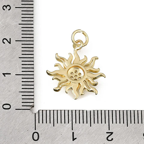 Colgante de Sol Con Circones | Baño de oro 18k