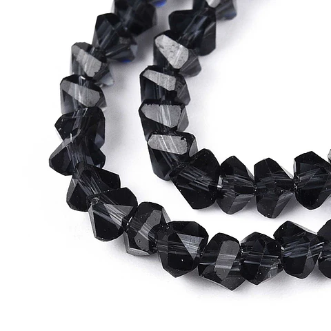 Cristal Triangular 4mm | Negro Humo Traslucido
