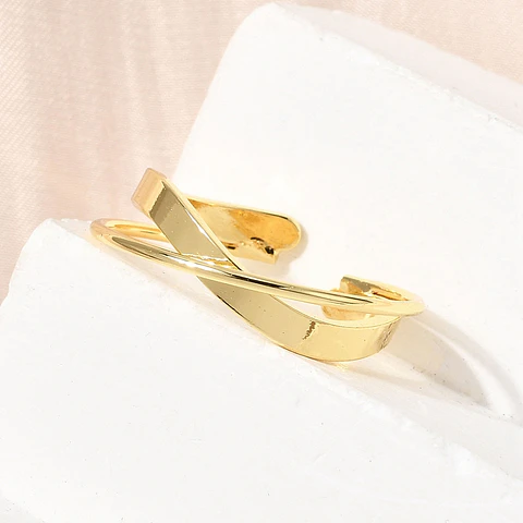 Anillo Ajustable Cruzado | Baño de oro 18k