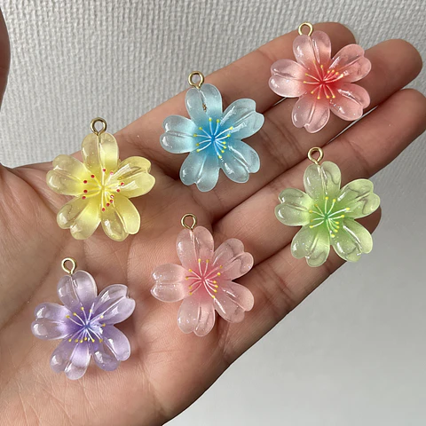 Colgante Flor de Acrílico Con Gancho en Baño de oro 18k - Colores al azar