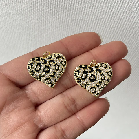 Colgante Corazón Animal Print con Circones | Baño de oro 18k