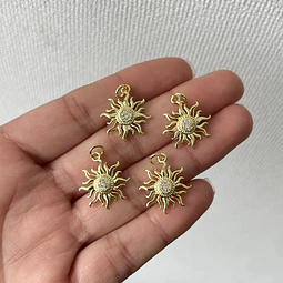  Colgante de Sol Con Circones | Baño de oro 18k