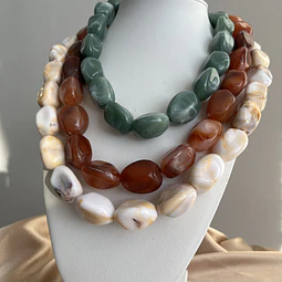 Collar Pelotas Acrilicas Nugget