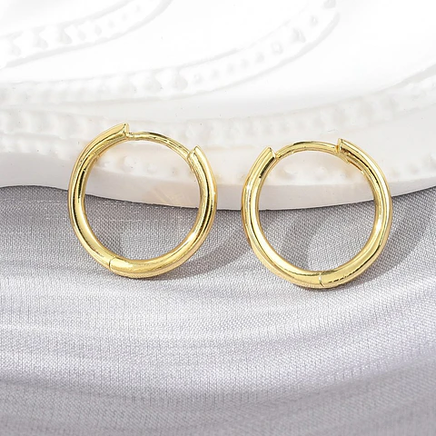 Aro Argolla Huggie | Baño de oro 18k
