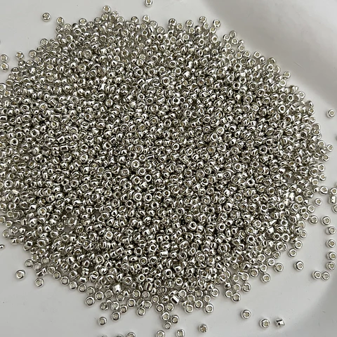 Mostacilla 2mm | Plateada Metalizada