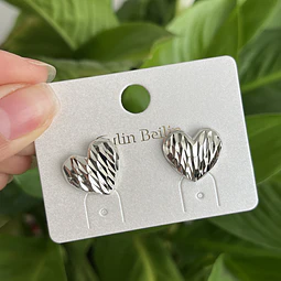 Aro de Corazón Con Tornillo Gomita | Baño de Plata
