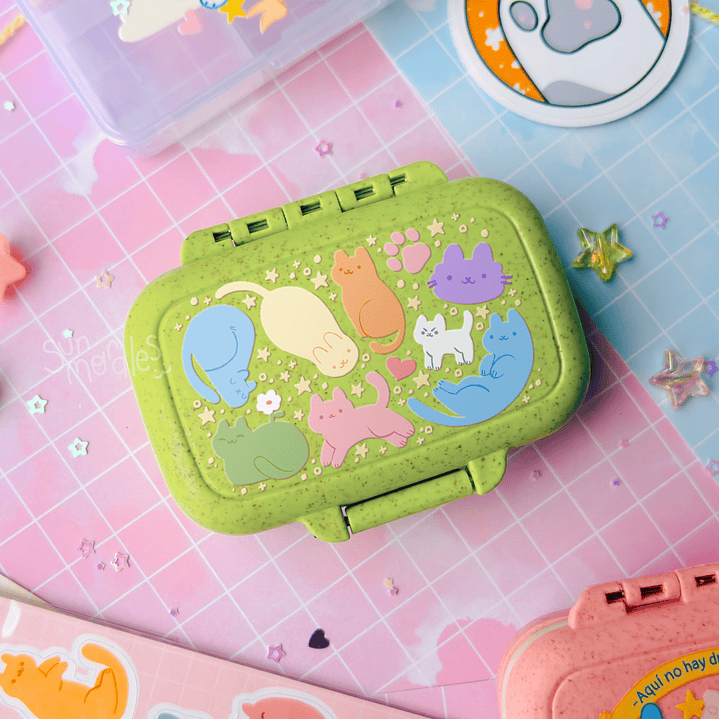 Pastillero Gatitos y estrellas [Hermético] 1