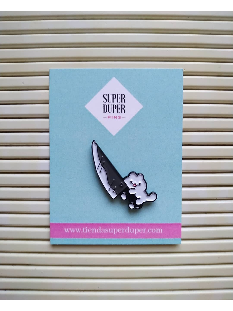 Gatito con cuchillo 1