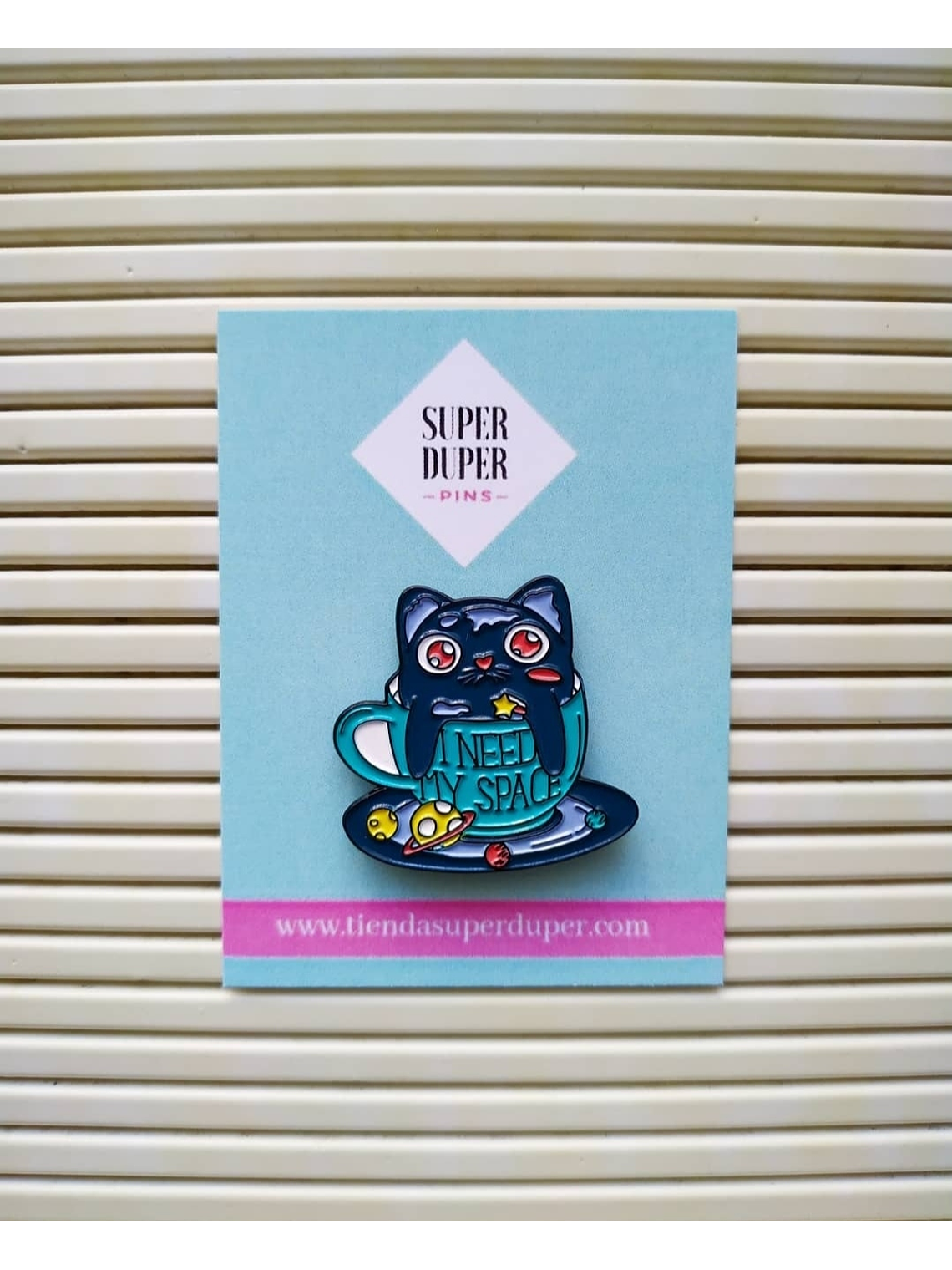 Gato espacial - I need my space 1