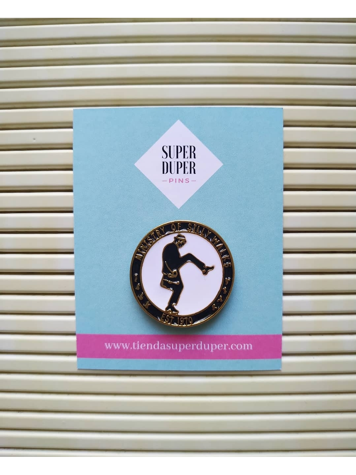 Ministry of silly walks - Monty Python 1