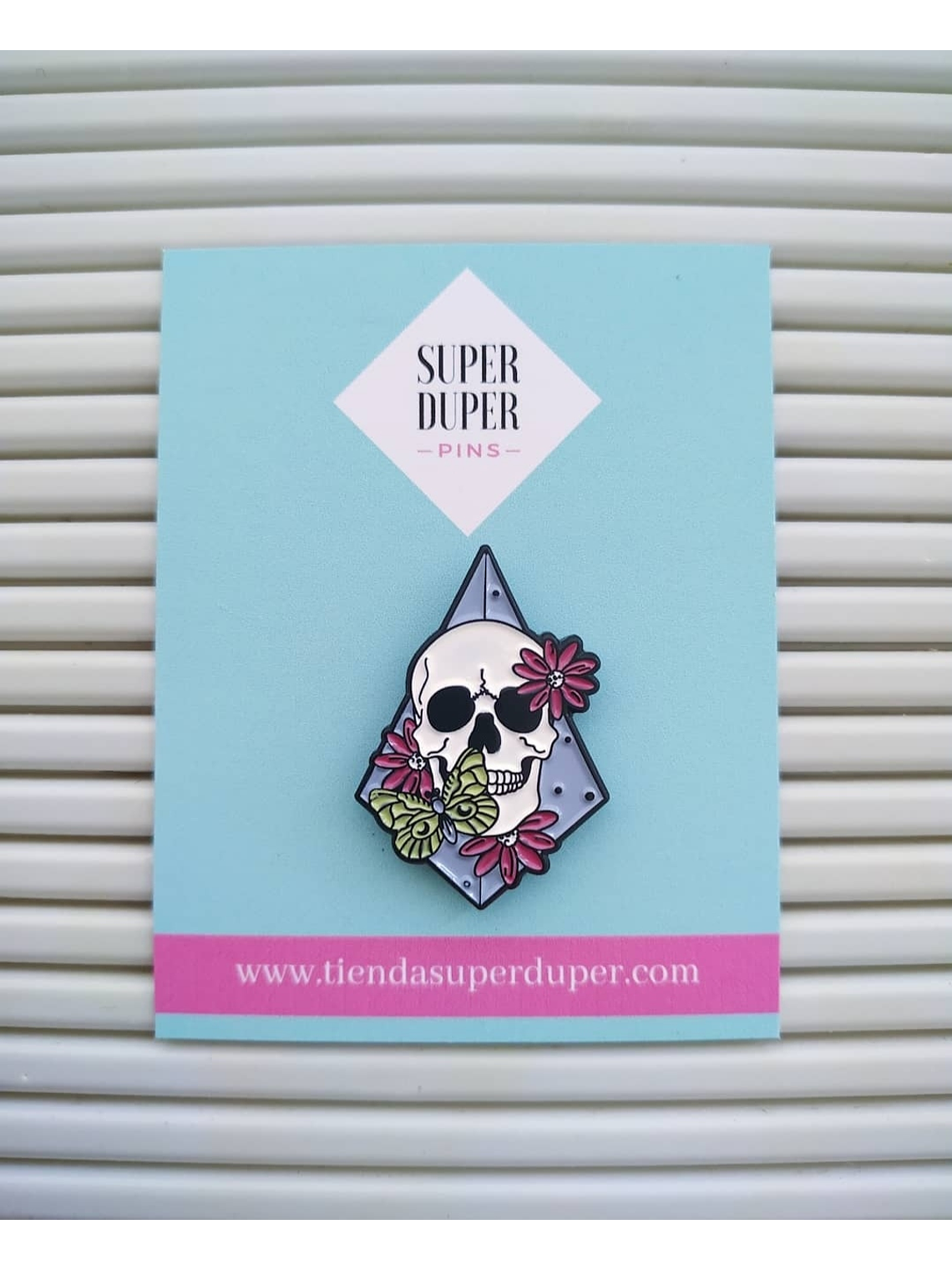 Calavera y mariposa 1