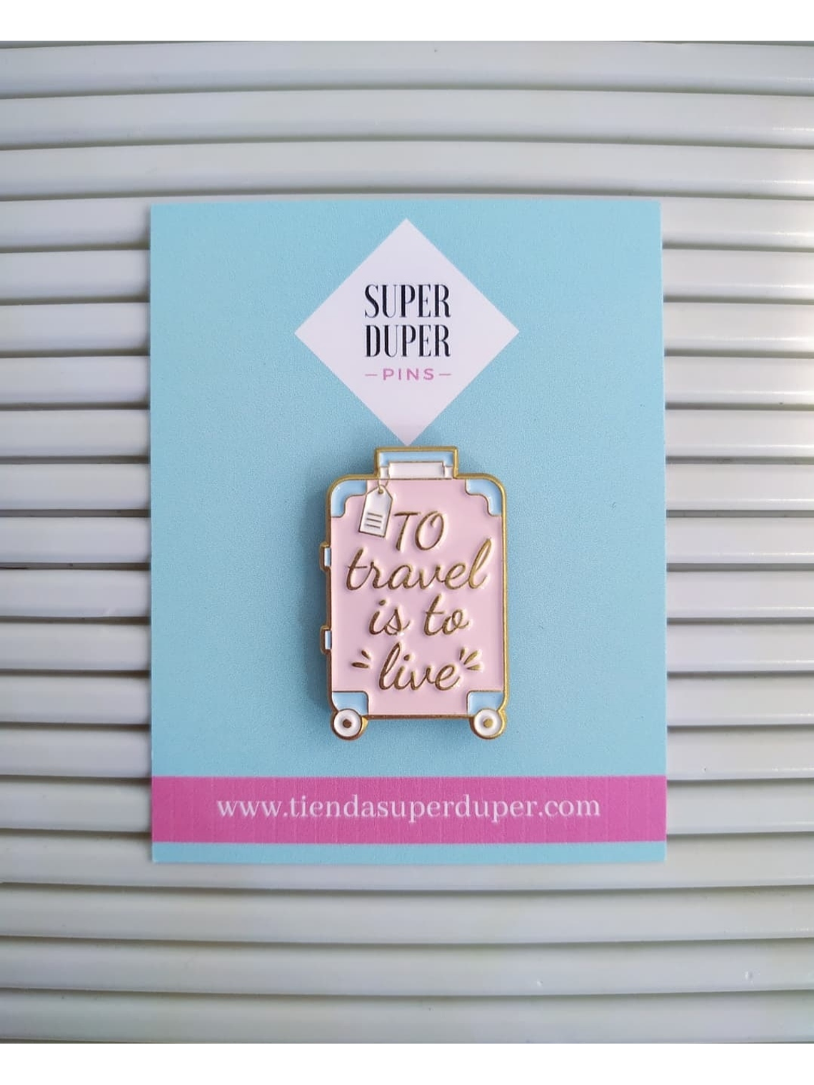 Maleta - To travel is to live 1