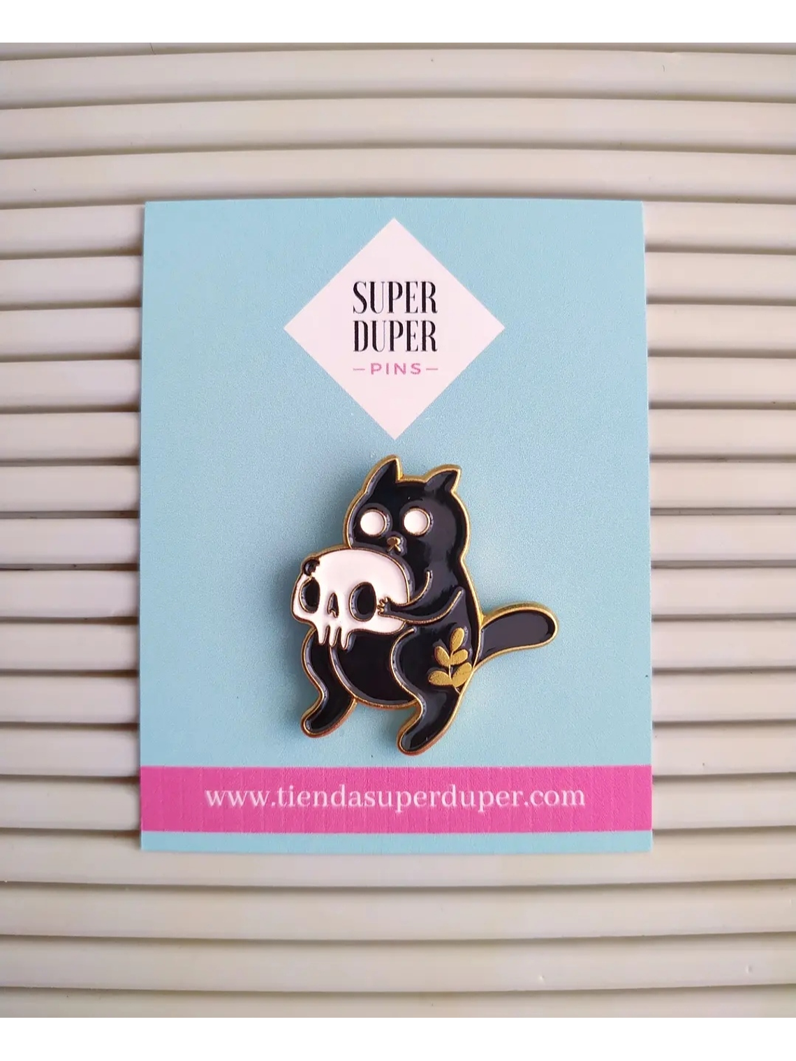 Ardilla con calavera 1