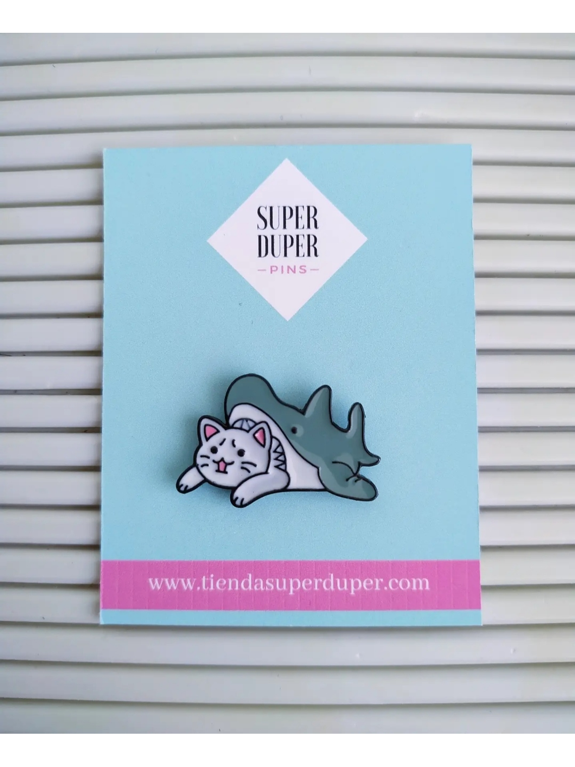 Gatos disfrazados de tiburón 3