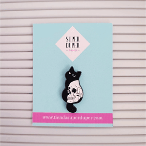 Gato y calavera