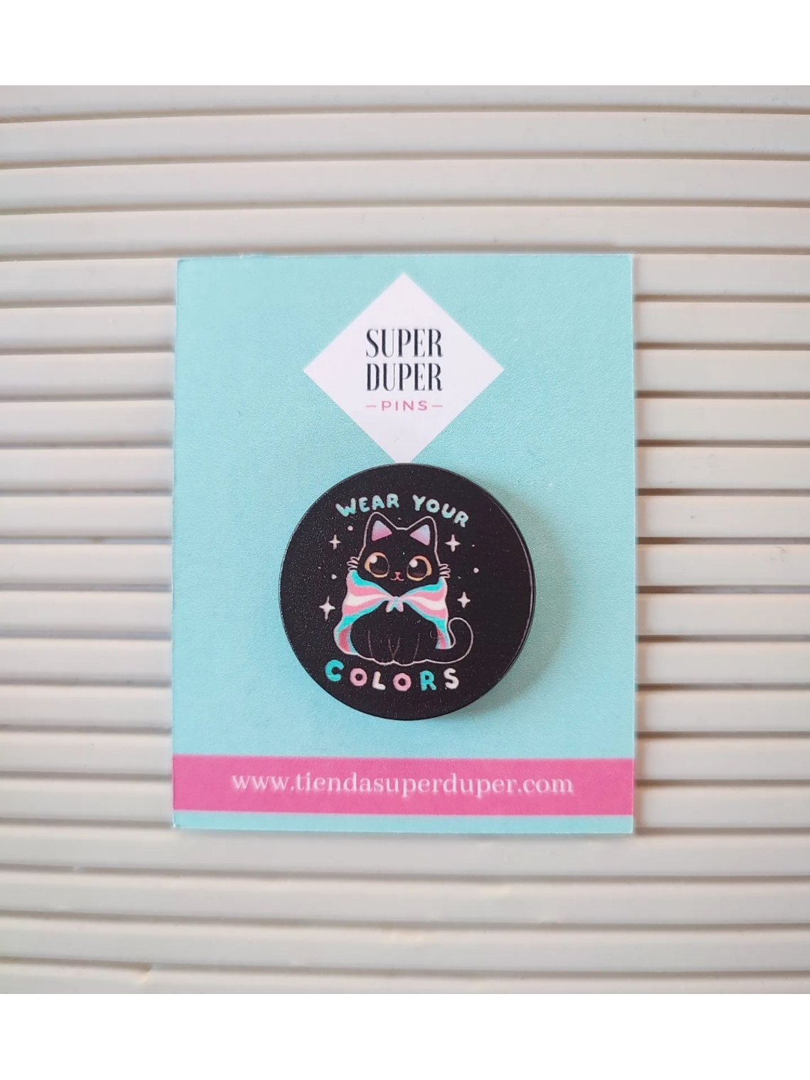 Gatito con bandera trans - Wear your colors 1