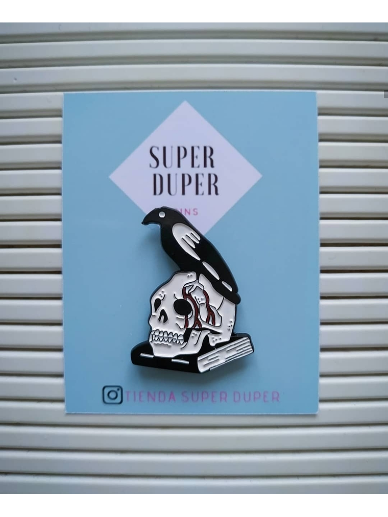 Cuervo con calavera 1