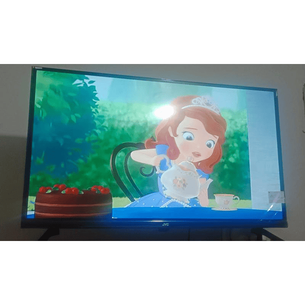 Televisor JVC 32 pulgadas LED HD Smart TV 16