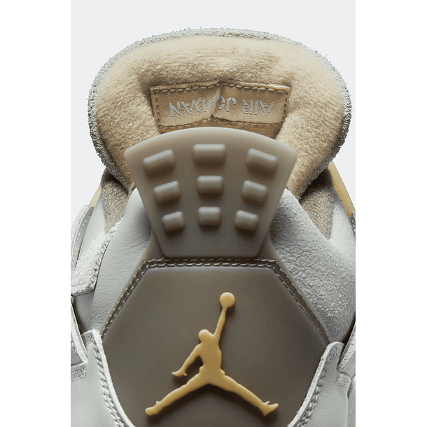 JORDAN 4 RETRO SE CRAFT PHOTON DUST 7