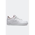 NIKE AIR FORCE 1 '07 SE SWOOSH POCKET - MUJER 1