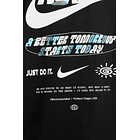 NIKE CAMISETA GRAPHICS 4