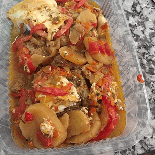 Bifes a la criolla con salteado verduras 