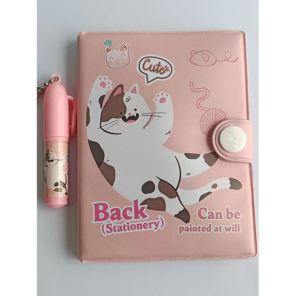 Mini Libreta Con Diseño De Gato Broche Y Lápiz 11 X 8 Cm