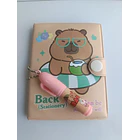 Mini Libreta Con Diseño De Capibara Broche Y Lápiz 11 X 8 Cm 1