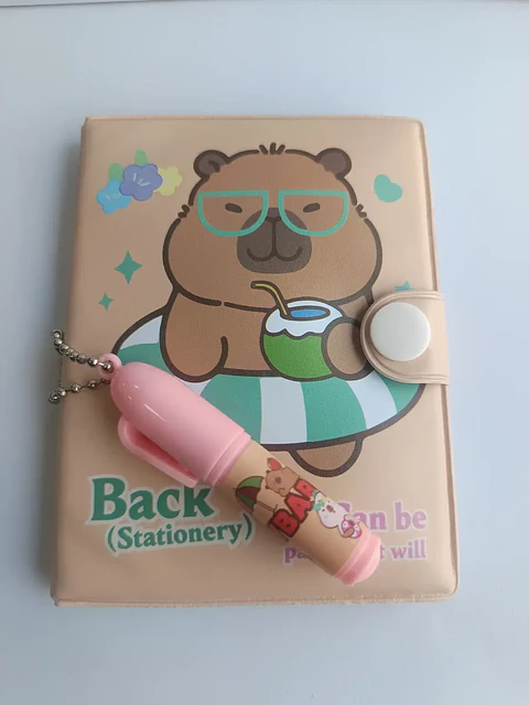 Mini Libreta Con Diseño De Capibara Broche Y Lápiz 11 X 8 Cm