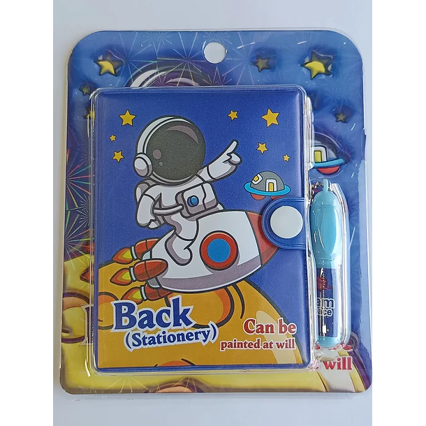 Mini Libreta Con Diseño Astronauta Broche Y Lápiz 11 X 8 Cm 4