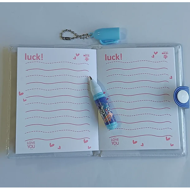 Mini Libreta Con Diseño Astronauta Broche Y Lápiz 11 X 8 Cm