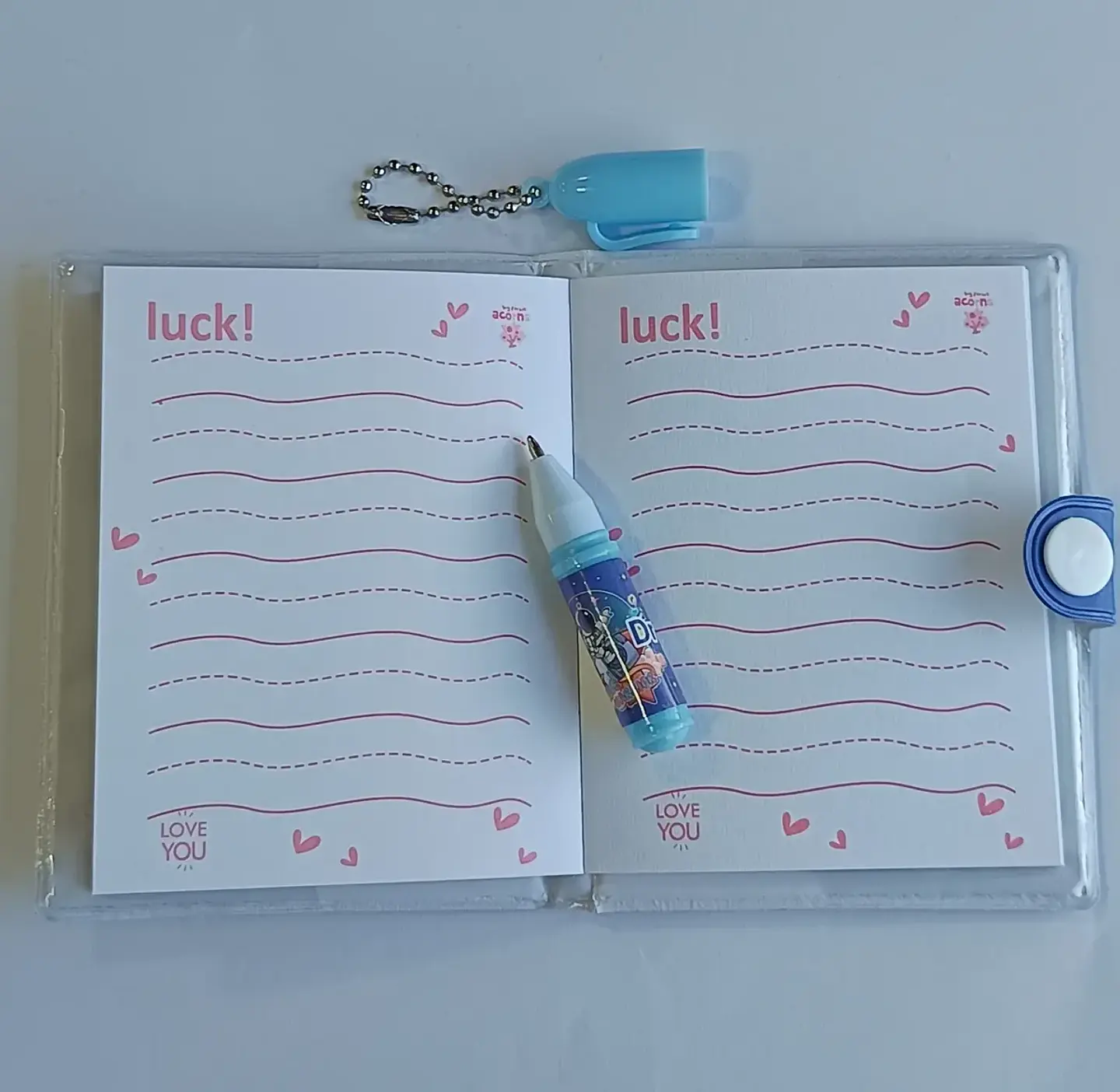Mini Libretas Con Diseño Astronauta Broche Y Lápiz 11 X 8 Cm 2