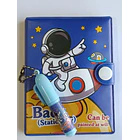 Mini Libreta Con Diseño Astronauta Broche Y Lápiz 11 X 8 Cm 3