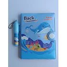 Mini Libreta Con Diseño De Ballena Broche Y Lápiz 11 X 8 Cm 1