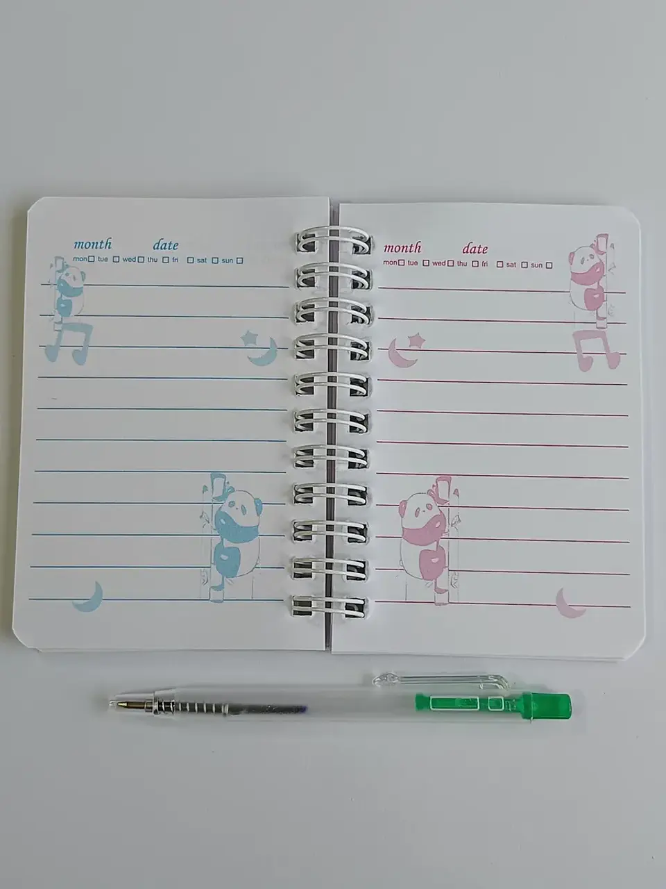 Mini Libreta Con Diseño De Panda Espiral Y Lápiz 11 X 8 Cm 2