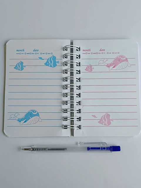 Mini Libreta Con Diseño De Ballena Espiral Y Lápiz 11 X 8 Cm