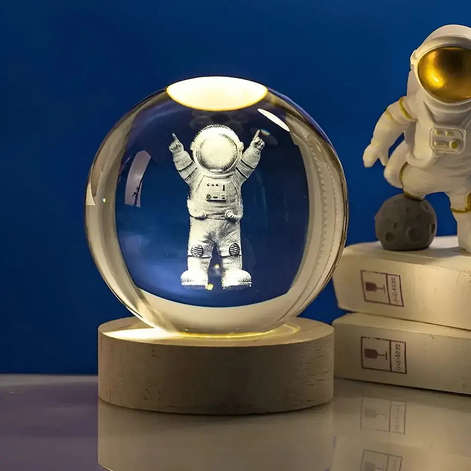 Lámpara Led Bola De Cristal 3D Diferentes Diseños 4
